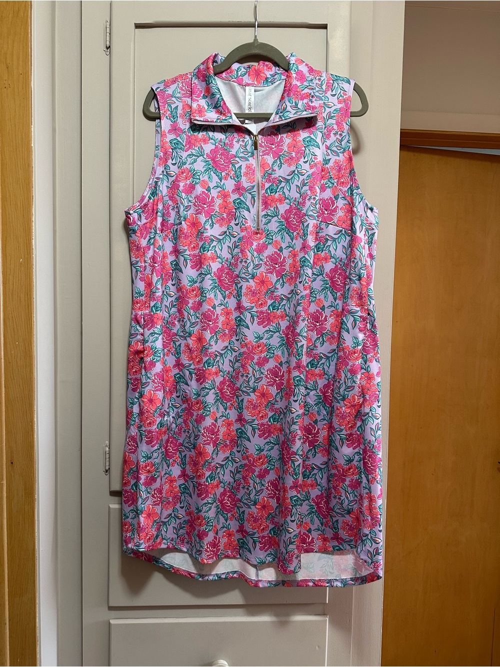 Dear Scarlett Sleeveless Pink Floral Zip-Front Midi Dress NWT!